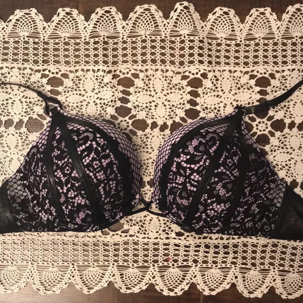 NWT Victoria’s Secret padded bra, 36B